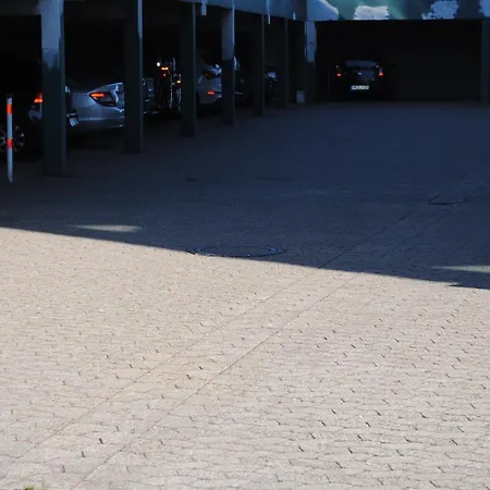 Hanseatic 612 دوهنين